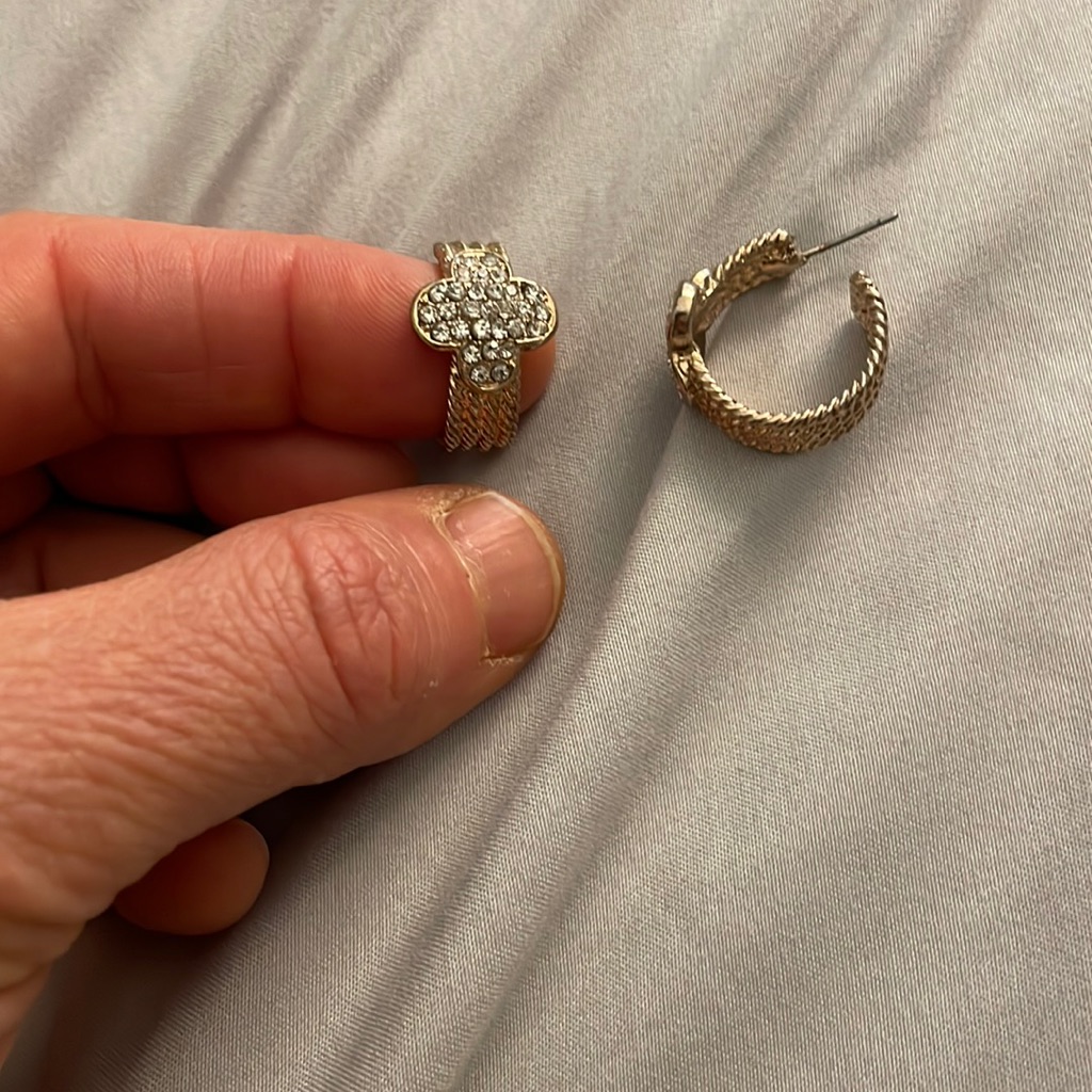 - Small Hoops